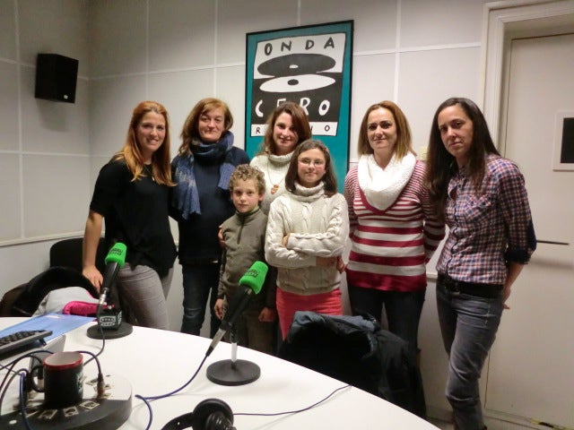 Aquí en la Onda Cantabria. Asociaciones: Las Mayuelas Aquí en la Onda Cantabria. Asociaciones: Las Mayuelas