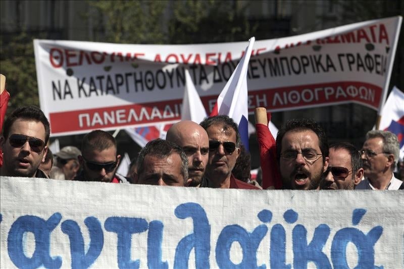 Grecia vive la segunda huelga general en un mes contra los recortes Grecia vive la segunda huelga general en un mes contra los recortes