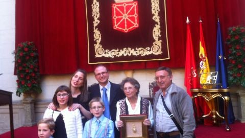 Medalla de Oro a Jos&eacute; Mar&iacute;a Jimeno Jurio 