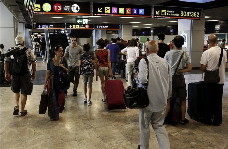 USO y UGT presentan el aviso de huelga del sector del handling que sería a partir del Sábado Santo USO y UGT presentan el aviso de huelga del sector del handling que sería a partir del Sábado Santo