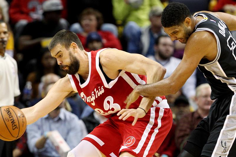 Los Grizzlies de Gasol no pueden parar a Kawhi Leonard Los Grizzlies de Gasol no pueden parar a Kawhi Leonard