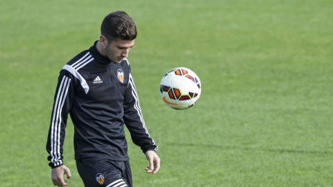 Jos&eacute; Luis Gay&agrave;, defensa del Valencia