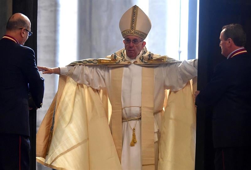 El Papa Francisco clama contra la violencia durante su visita al Templo Mayor de Roma El Papa Francisco clama contra la violencia durante su visita al Templo Mayor de Roma