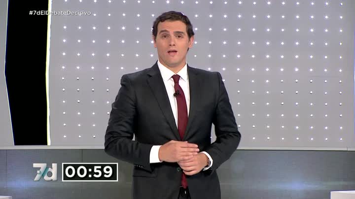 Albert Rivera: "Tenemos que participar en una nueva transición" Albert Rivera: "Tenemos que participar en una nueva transición"