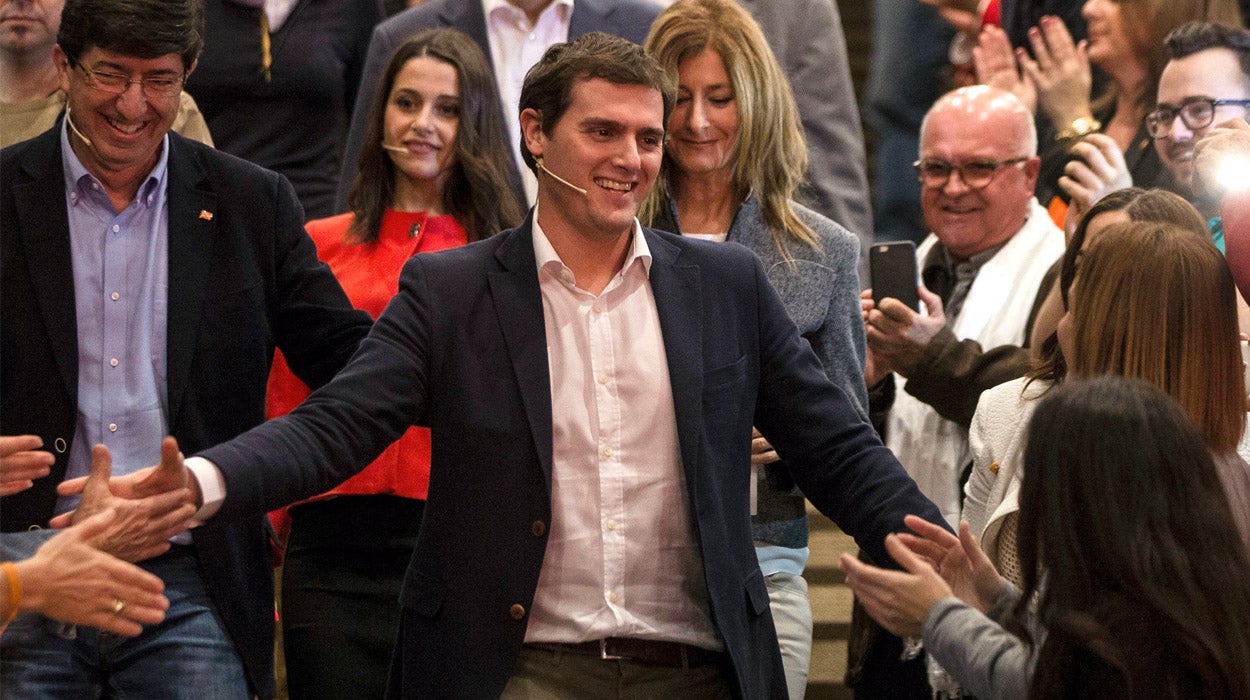 Rivera responde a Iglesias que con España no se juega, ni se toca ni se rompe Rivera responde a Iglesias que con España no se juega, ni se toca ni se rompe