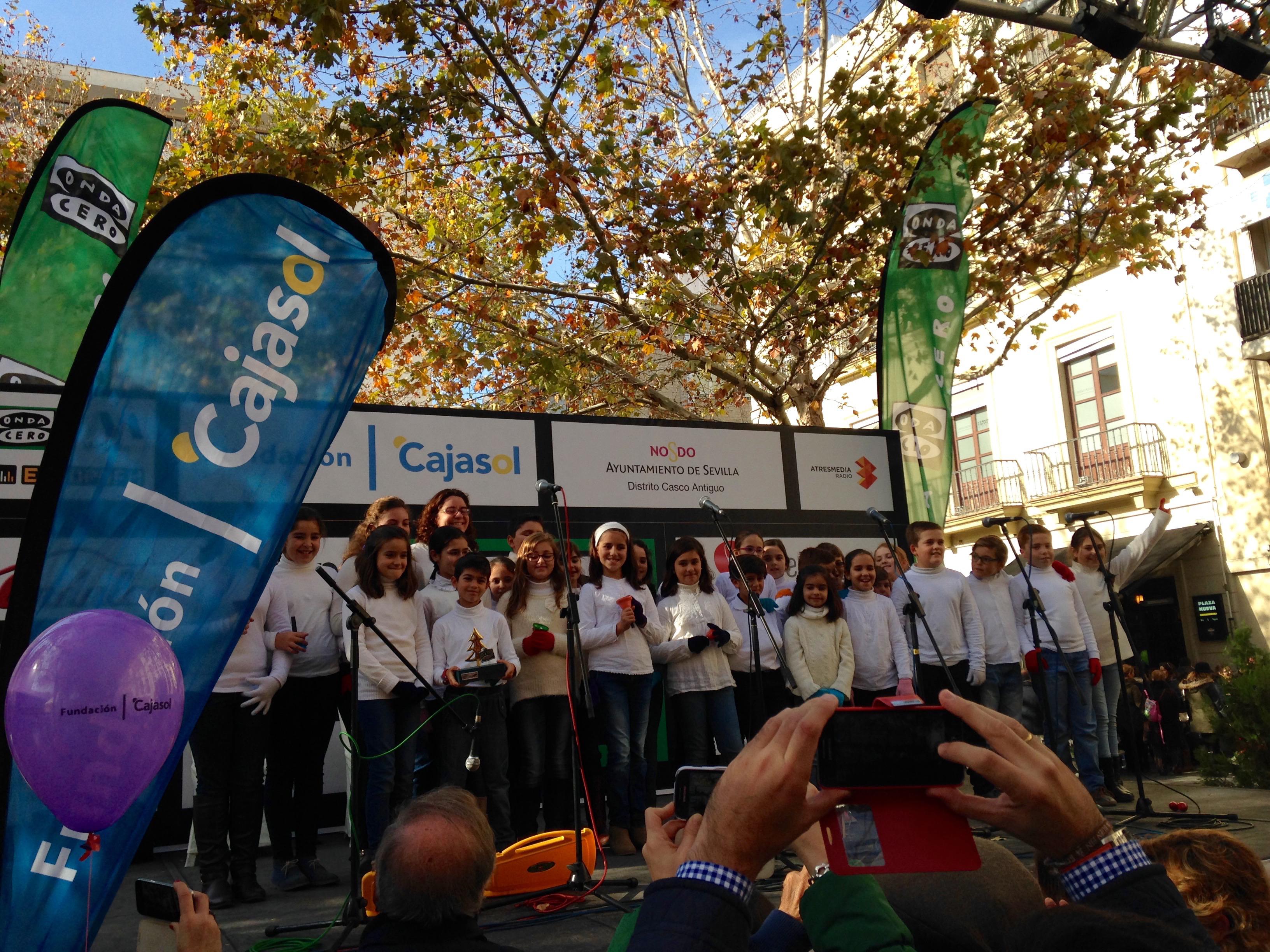 III Certamen de Campanilleros de Onda Cero Sevilla del 18 al 20 de Diciembre en la Plaza Nueva. III Certamen de Campanilleros de Onda Cero Sevilla del 18 al 20 de Diciembre en la Plaza Nueva.