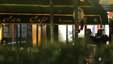 La Sala Batacl&aacute;n en Par&iacute;s. 