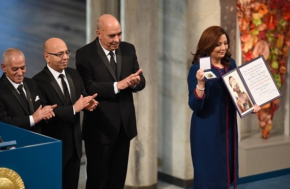 El Cuarteto tunecino recibe el Nobel de la Paz por su labor en el proceso democratizador El Cuarteto tunecino recibe el Nobel de la Paz por su labor en el proceso democratizador
