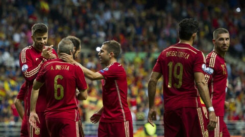 Espa&ntilde;a celebra un gol
