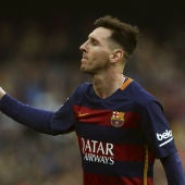 Leo Messi celebra su golazo de falta contra el Deportivo de la Coruña