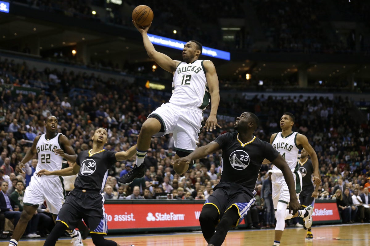 Los Milwaukee Bucks acaban con la imbatibilidad de los Warriors Los Milwaukee Bucks acaban con la imbatibilidad de los Warriors