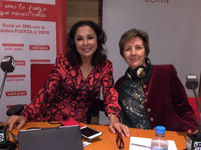 María Jesús Álava Reyes: "Cuando donas tienes una mayor sensación de felicidad" María Jesús Álava Reyes: "Cuando donas tienes una mayor sensación de felicidad"