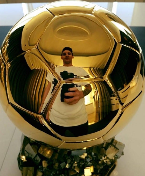 'France Football' anuncia los cambios que introducirá al Balón de Oro tras su divorcio con la FIFA 'France Football' anuncia los cambios que introducirá al Balón de Oro tras su divorcio con la FIFA