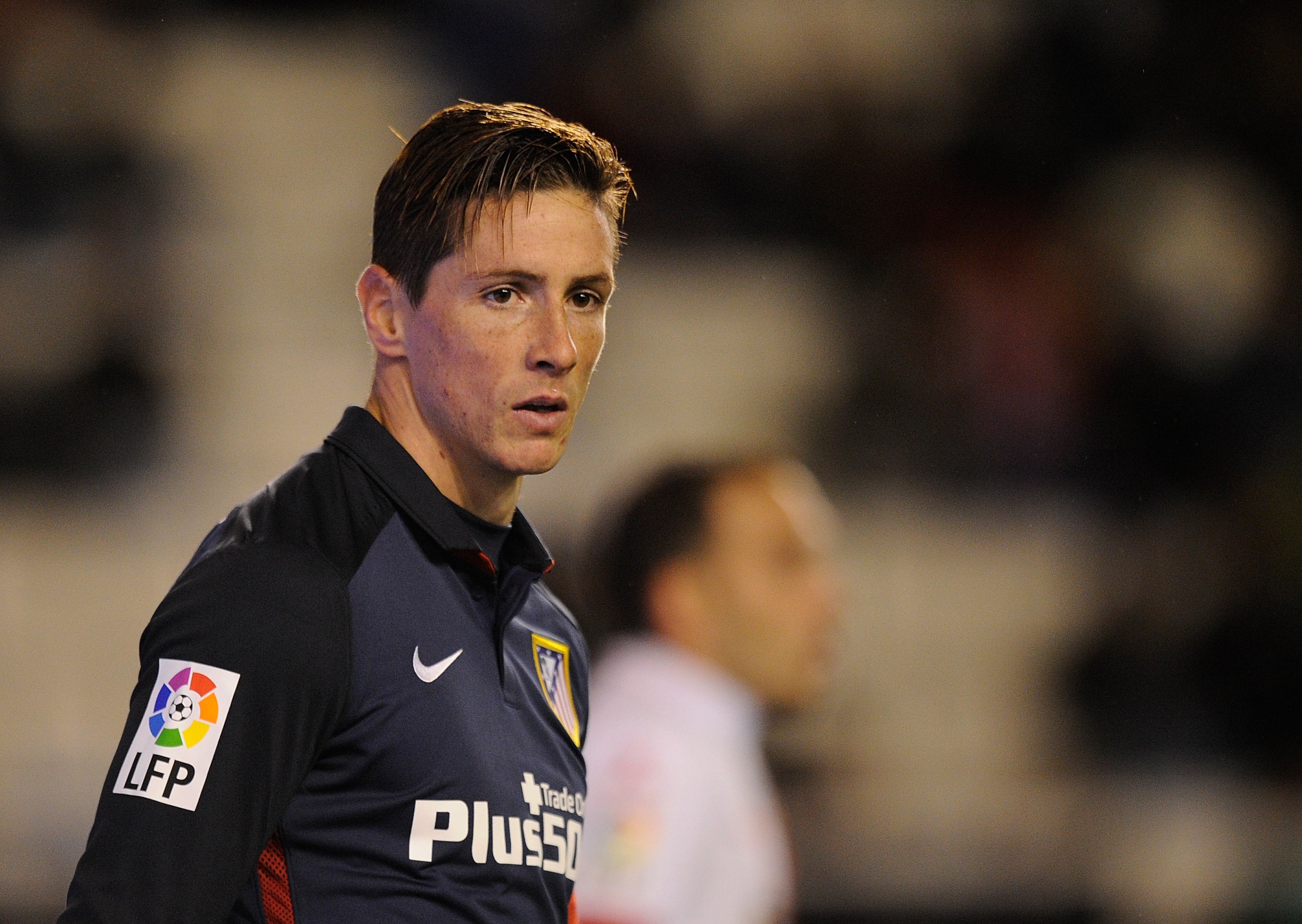Fernando Torres, baja ante el Rayo Vallecano por un golpe en el tobillo Fernando Torres, baja ante el Rayo Vallecano por un golpe en el tobillo