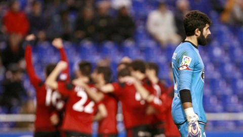Los jugadores del Mirand&eacute;s celebran un gol en Riazor