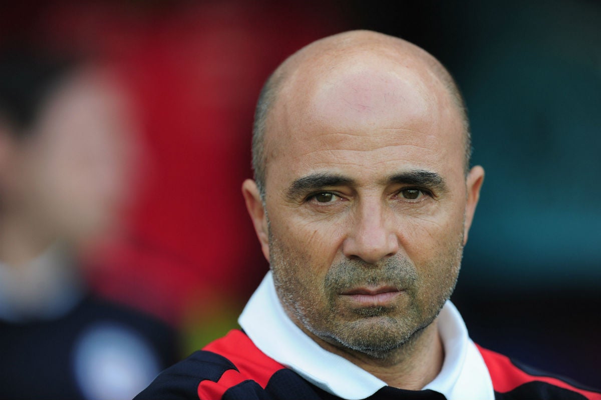 Sampaoli: "Me encantaría ser seleccionador argentino, pero sería irresponsable dejar el Sevilla" Sampaoli: "Me encantaría ser seleccionador argentino, pero sería irresponsable dejar el Sevilla"