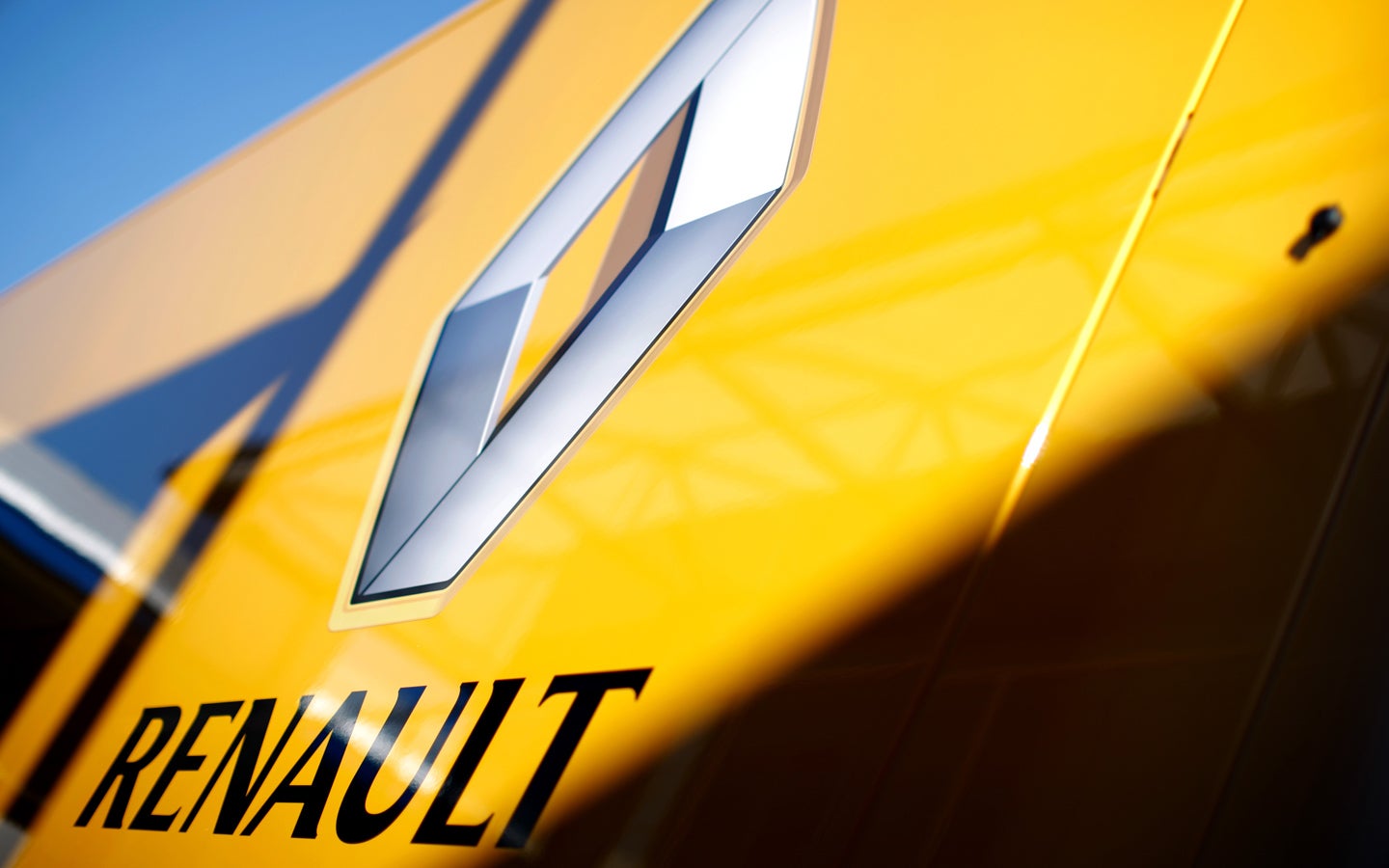 La Brújula de la economía: Renault se desploma en bolsa La Brújula de la economía: Renault se desploma en bolsa