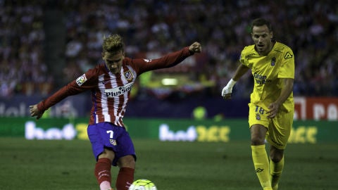 Griezmann, ante Javi Castellanos