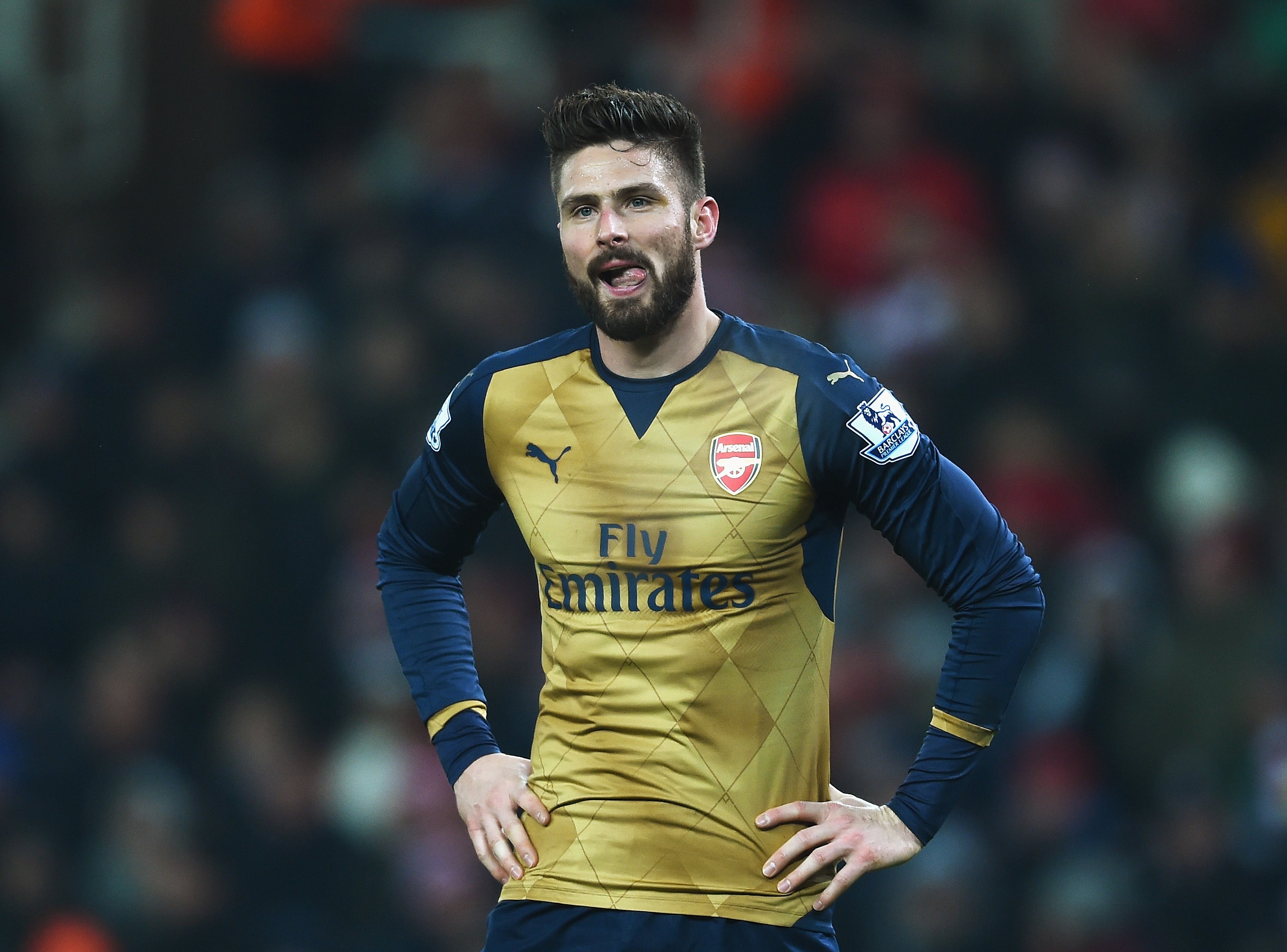 El Arsenal empata en su visita al Stoke City y comparte liderato con el Leicester El Arsenal empata en su visita al Stoke City y comparte liderato con el Leicester