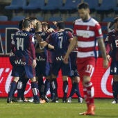 Los jugadores del Eibar celebran el gol de Inui