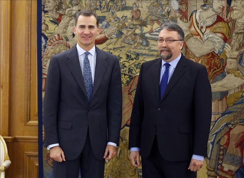 Foro Asturias garantiza al Rey que Rajoy contará con su voto en la investidura Foro Asturias garantiza al Rey que Rajoy contará con su voto en la investidura
