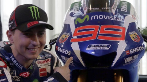 Jorge Lorenzo, durante la presentaci&oacute;n de la Yamaha de 2016