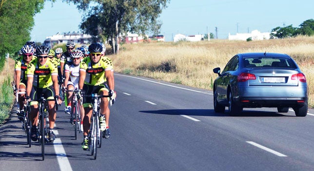 El último recorrido de ciclistas muertos, nueva campaña de la DGT para concienciar sobre su seguridad El último recorrido de ciclistas muertos, nueva campaña de la DGT para concienciar sobre su seguridad