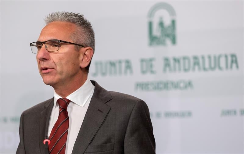 La Junta de Andalucía acusa a la oposición de "instrumentalizar" la comisión al pedir que acuda Díaz La Junta de Andalucía acusa a la oposición de "instrumentalizar" la comisión al pedir que acuda Díaz