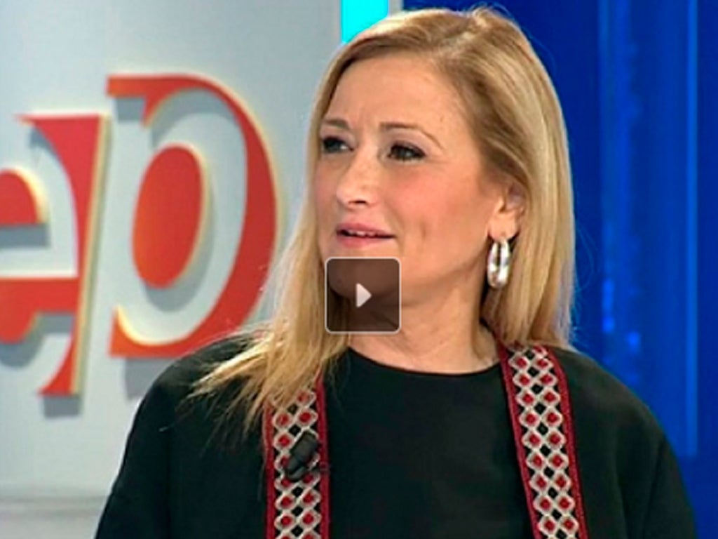 Cifuentes cree que Sánchez "solo piensa en ser presidente" porque "si no se acaba su carrera política" Cifuentes cree que Sánchez "solo piensa en ser presidente" porque "si no se acaba su carrera política"