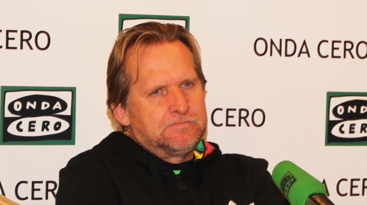 Bernd Schuster: "El Atlético puede ganar la Liga con el permiso del Madrid y el Barça" Bernd Schuster: "El Atlético puede ganar la Liga con el permiso del Madrid y el Barça"