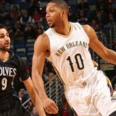 Eric Gordon, en acción ante Ricky Rubio Eric Gordon, en acción ante Ricky Rubio