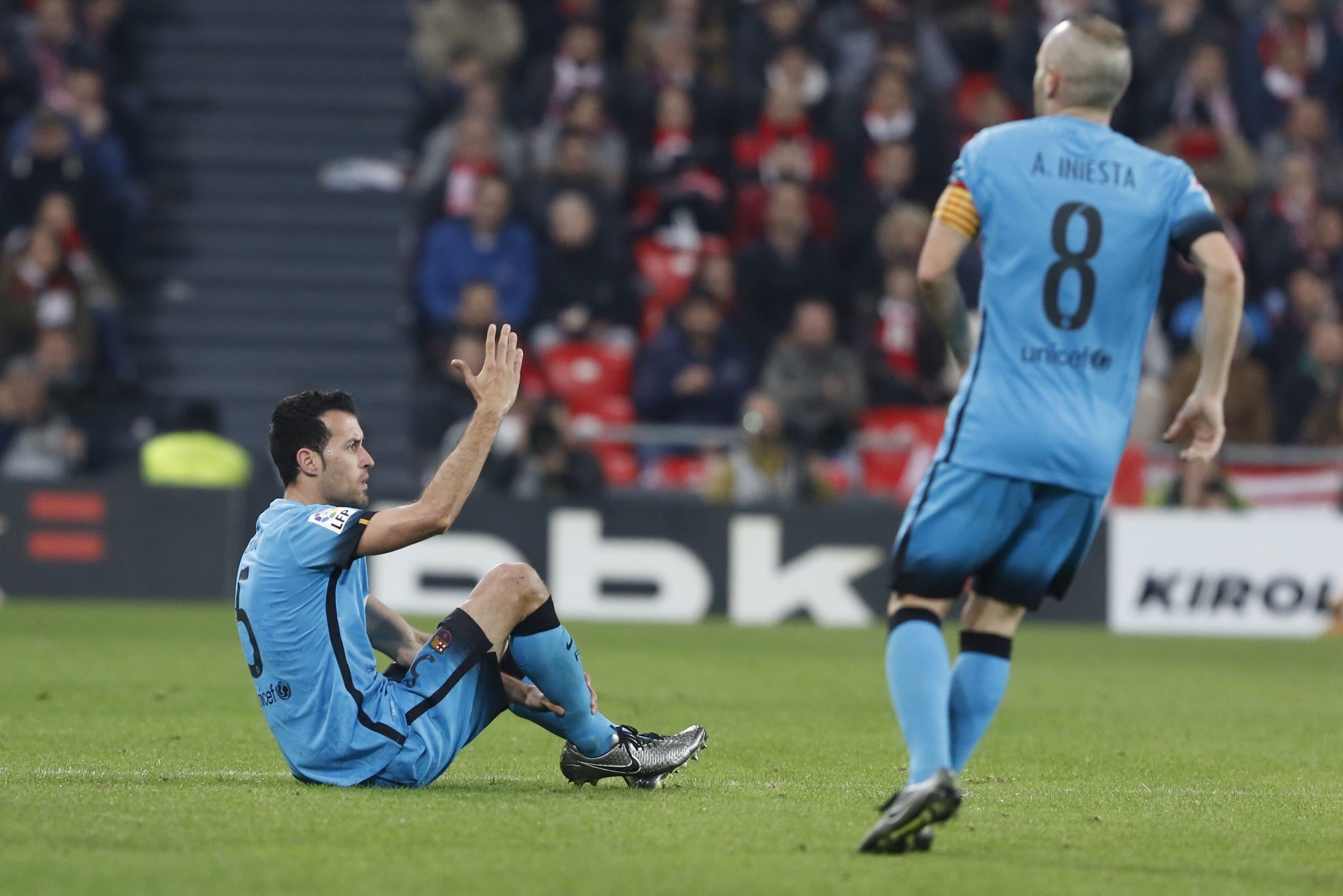 Iniesta y Busquets entran en la convocatoria para la Copa, Arda se queda fuera Iniesta y Busquets entran en la convocatoria para la Copa, Arda se queda fuera