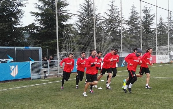 Torres, Óliver y Lucas ausentes en el entrenamiento del Atlético Torres, Óliver y Lucas ausentes en el entrenamiento del Atlético