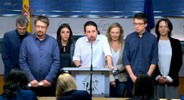 La tertulia: Podemos se va al 'gallinero' La tertulia: Podemos se va al 'gallinero'