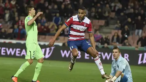 El delantero del Granada Youssef El-Arabi marca su gol, segundo del equipo frente al Getafe El delantero del Granada Youssef El-Arabi marca su gol, segundo del equipo frente al Getafe