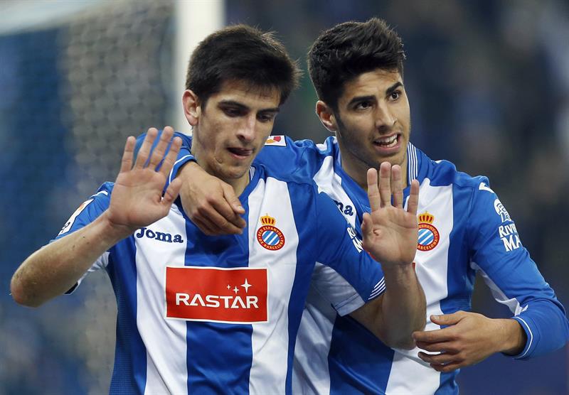 El Espanyol niega la marcha de Gerard Moreno al Villarreal para sustituir a Bakambu El Espanyol niega la marcha de Gerard Moreno al Villarreal para sustituir a Bakambu