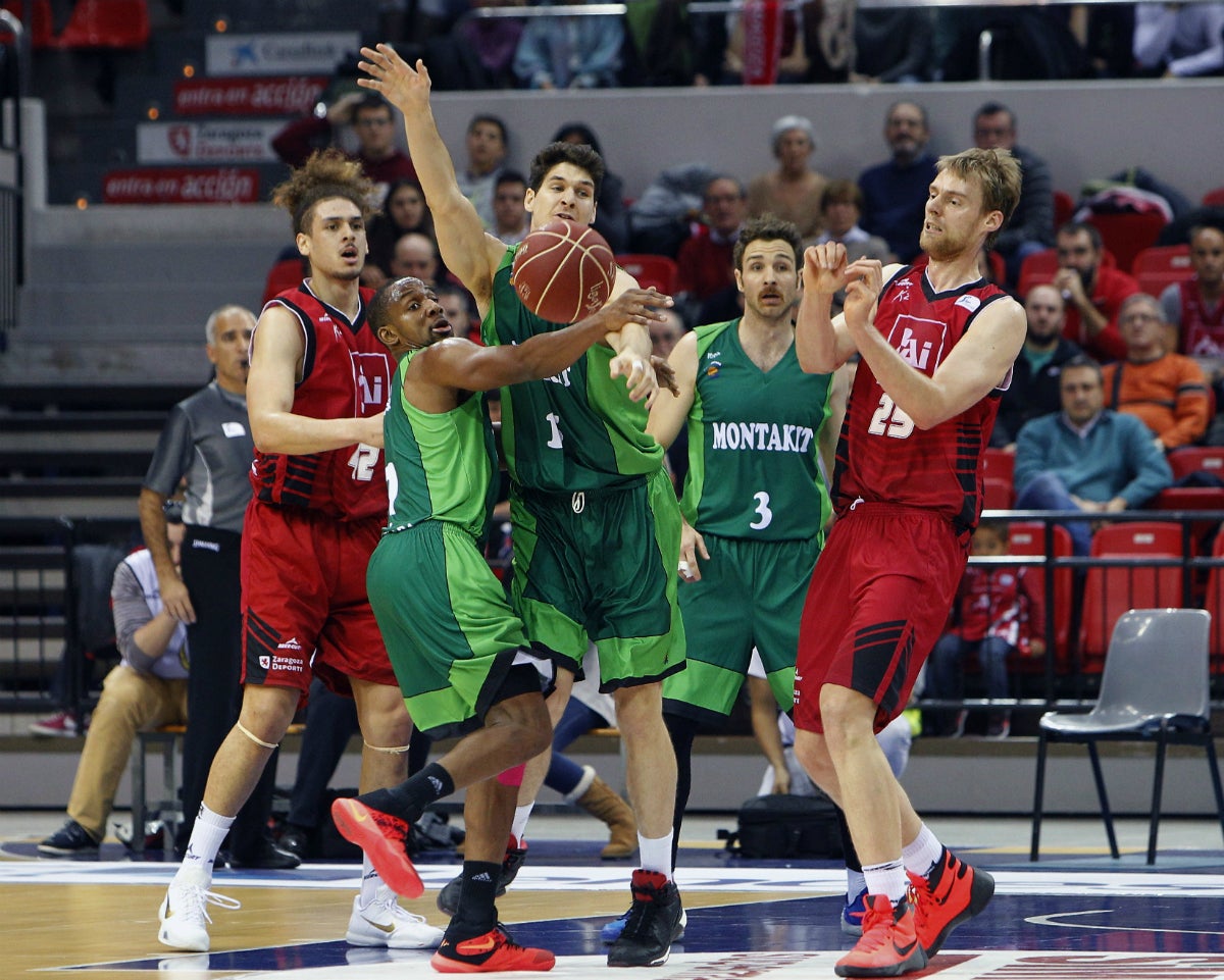 Unicaja se queda fuera de la Copa del Rey; entran Bilbao Basket y Fuenlabrada Unicaja se queda fuera de la Copa del Rey; entran Bilbao Basket y Fuenlabrada