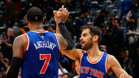 Calder&oacute;n da la mano a Anthony