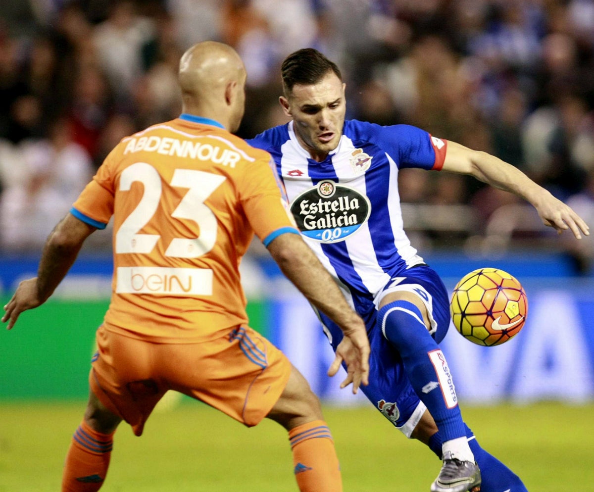 Deportivo 1 - 1 Valencia. Negredo rescata un punto en el descuento Deportivo 1 - 1 Valencia. Negredo rescata un punto en el descuento