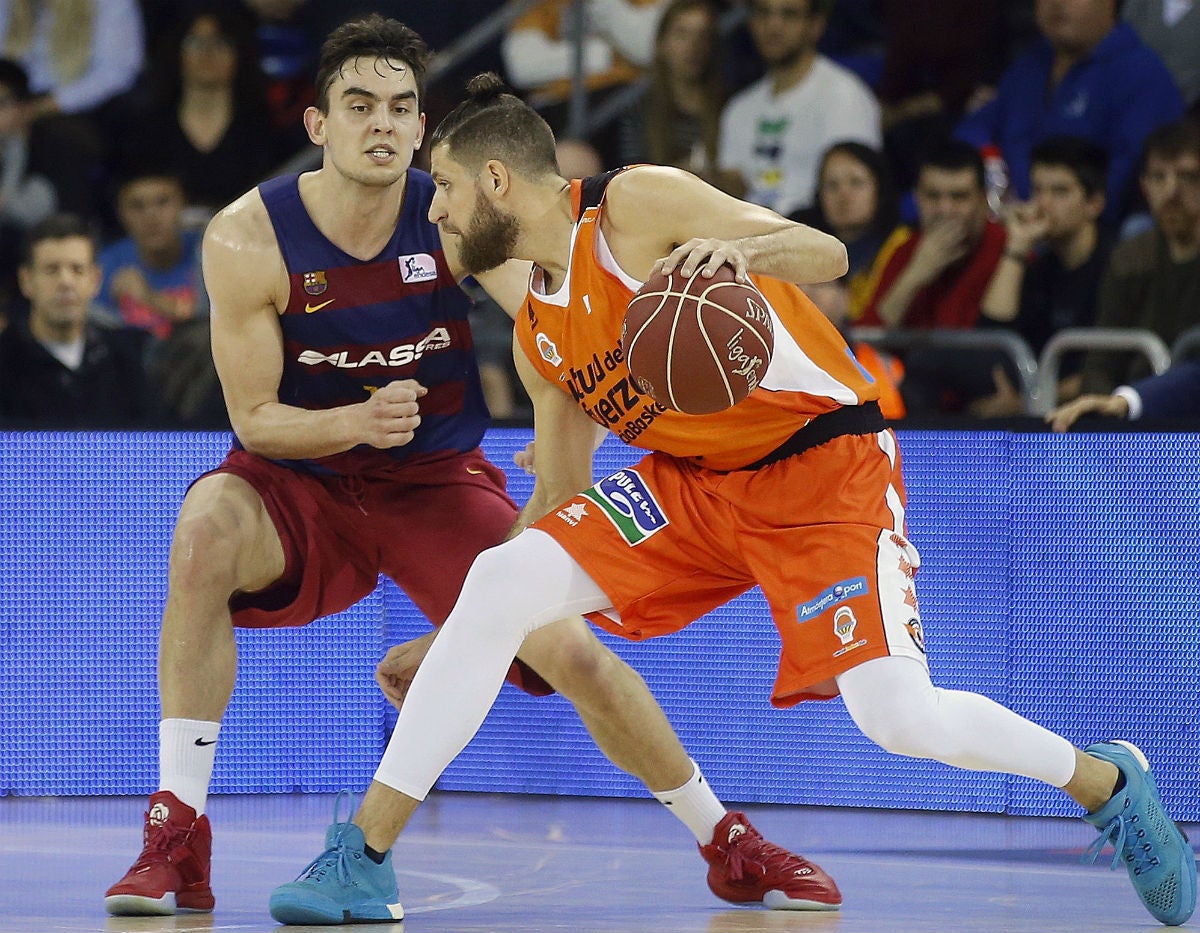 Baloncesto: El Valencia acaba invicto la primera vuelta Baloncesto: El Valencia acaba invicto la primera vuelta