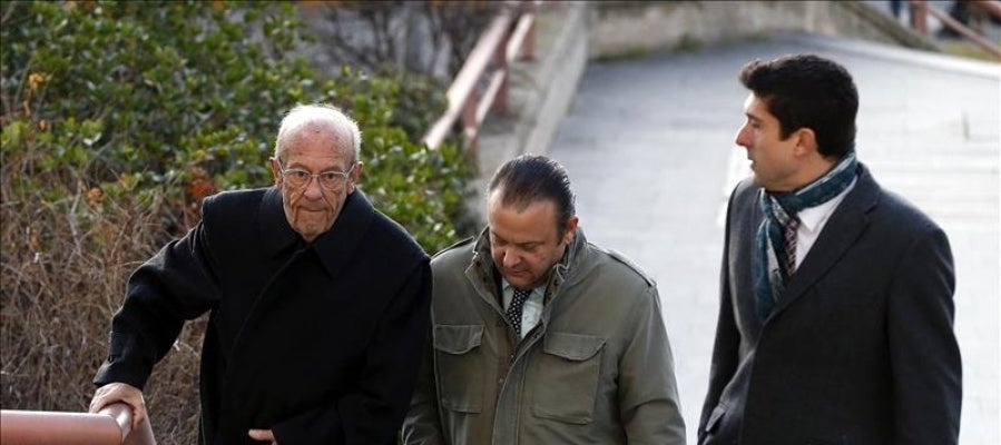 Simon Viñals, responsable junto a su hijo Carlos del equipo médico contratado para la fiesta del Madrid Arena Simon Viñals, responsable junto a su hijo Carlos del equipo médico contratado para la fiesta del Madrid Arena
