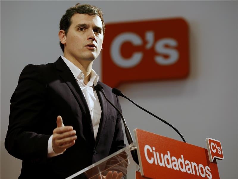 Albert Rivera ve "muy difícil" que Rajoy pueda abanderar la lucha contra la corrupción Albert Rivera ve "muy difícil" que Rajoy pueda abanderar la lucha contra la corrupción