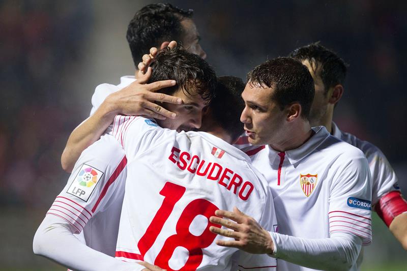 El Sevilla no da lugar a la sorpresa y acaba con el sueño del Mirandés en la Copa El Sevilla no da lugar a la sorpresa y acaba con el sueño del Mirandés en la Copa