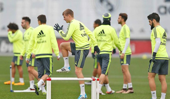 Bale y Pepe se siguen entrenando al margen del grupo Bale y Pepe se siguen entrenando al margen del grupo