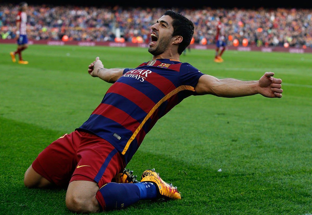 Barcelona 2 - 1 Atlético de Madrid. El Barça remonta ante el Atlético y es más líder Barcelona 2 - 1 Atlético de Madrid. El Barça remonta ante el Atlético y es más líder