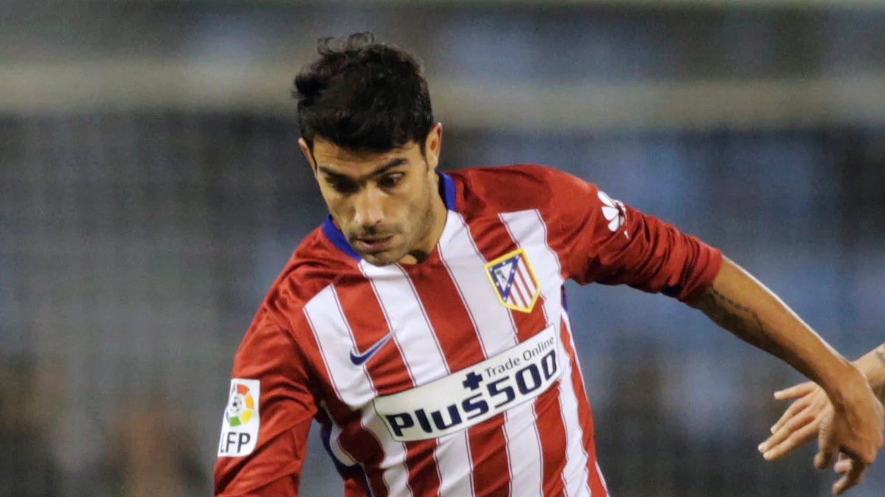 Augusto Fernández, en un partido con el Atlético de Madrid