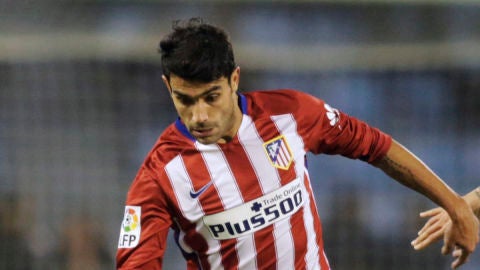 Augusto Fern&aacute;ndez, en un partido con el Atl&eacute;tico de Madrid