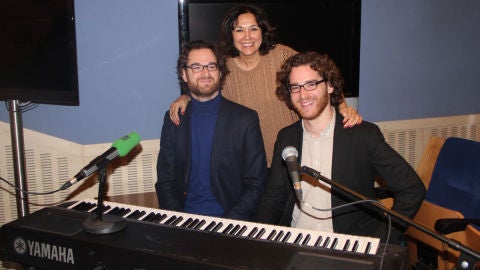 Isabel Gemio con V&iacute;ctor y Luis del Valle