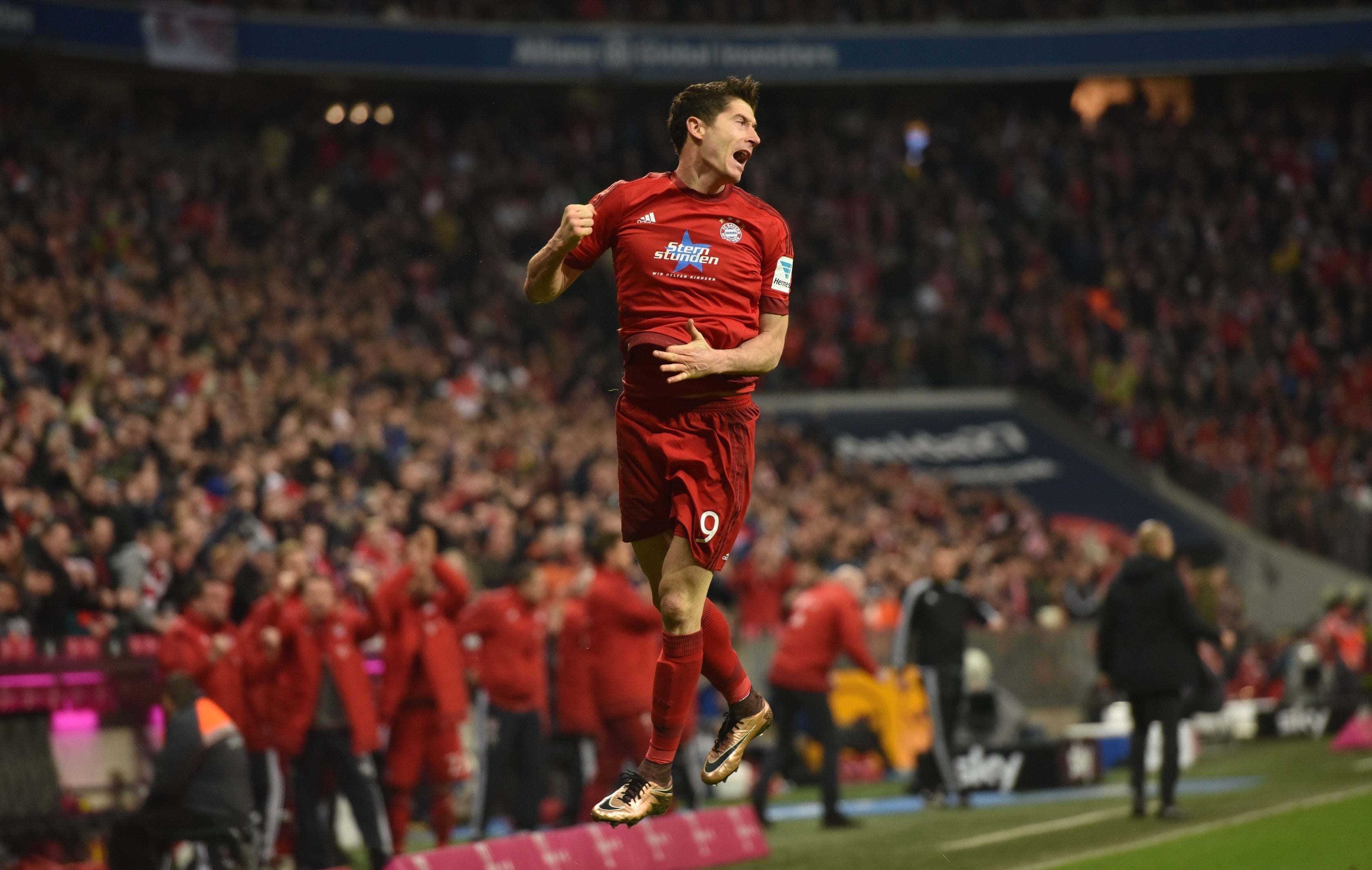 El agente de Lewandowski: "Algo hay con el Real Madrid" El agente de Lewandowski: "Algo hay con el Real Madrid"