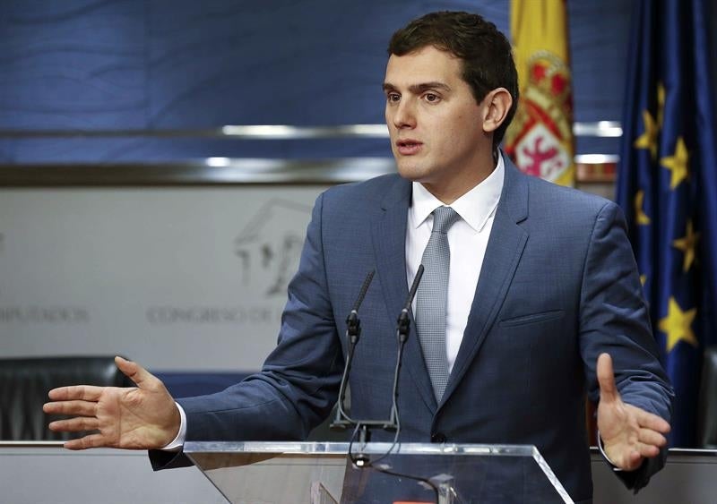 Ciudadanos pide que Rajoy explique en el Congreso si apoya a Soria Ciudadanos pide que Rajoy explique en el Congreso si apoya a Soria